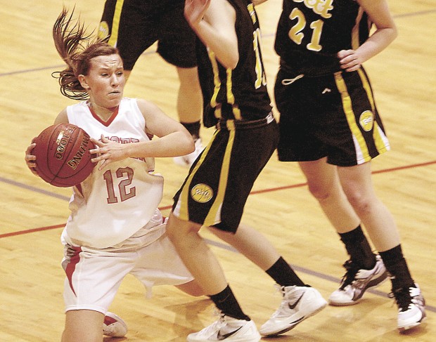 Bettendorf_NSgirlsBasketball4_12211